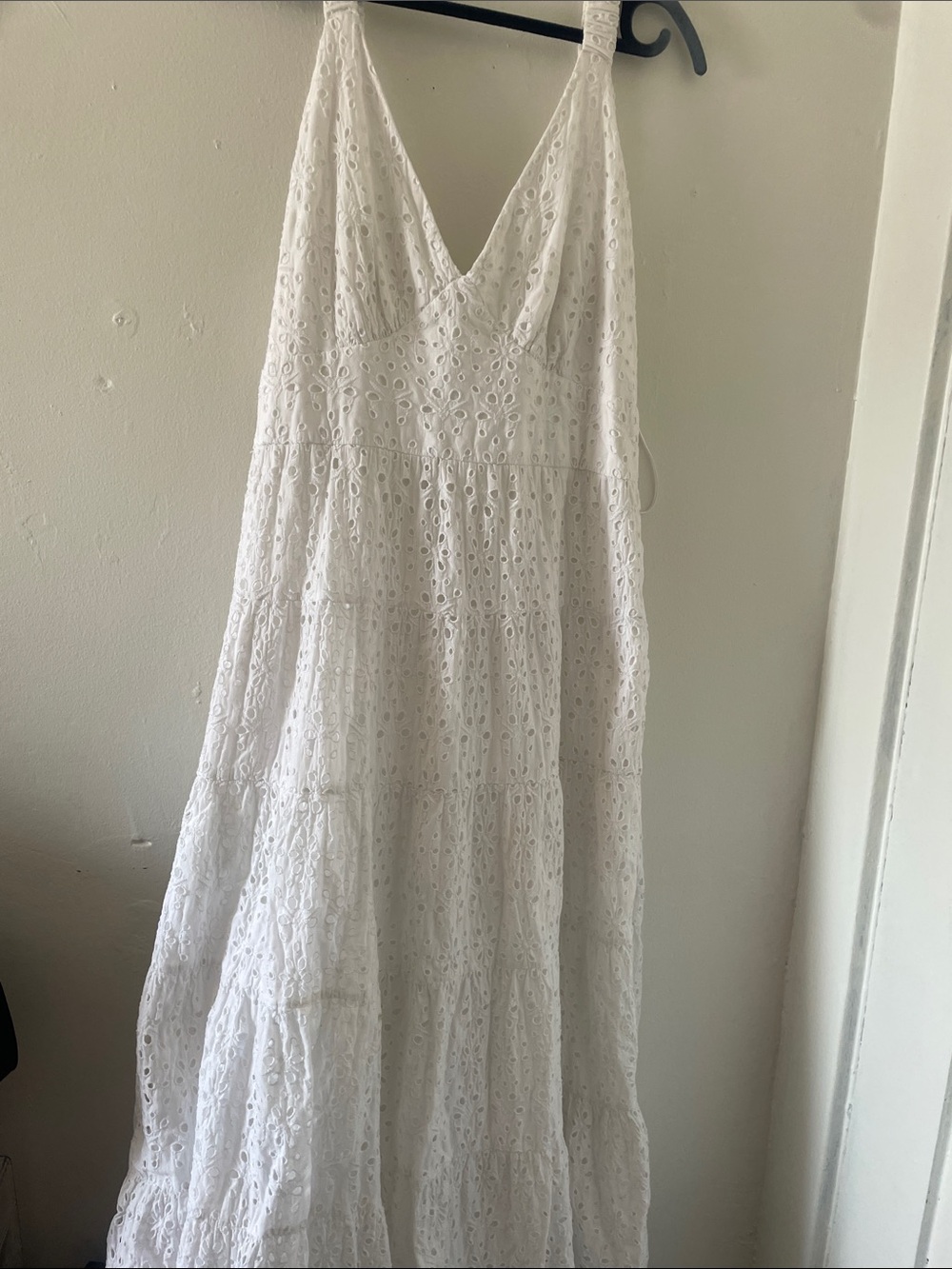 Abercrombie & Fitch White Eyelet V-Neck Tiered Maxi Dress